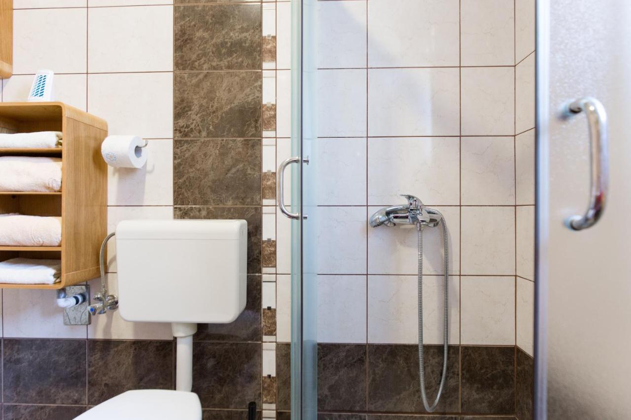 Apartment Close To Krk Town Centre Екстериор снимка