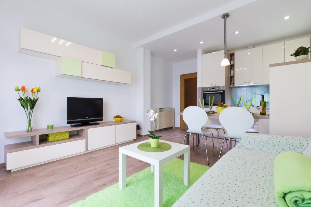 Apartment Close To Krk Town Centre Екстериор снимка